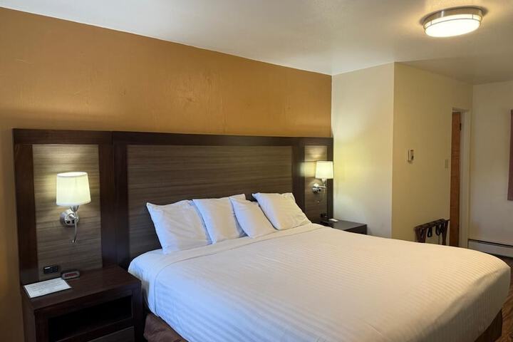 Room 12 of 46