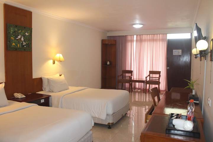 Room 13 of 43