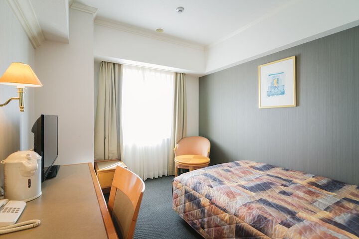 Room 5 of 39