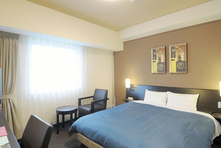 Room 9 of 29