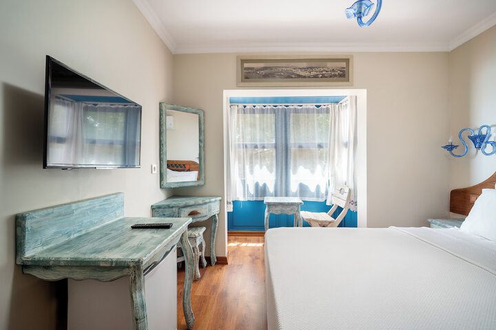 Room 20 of 29