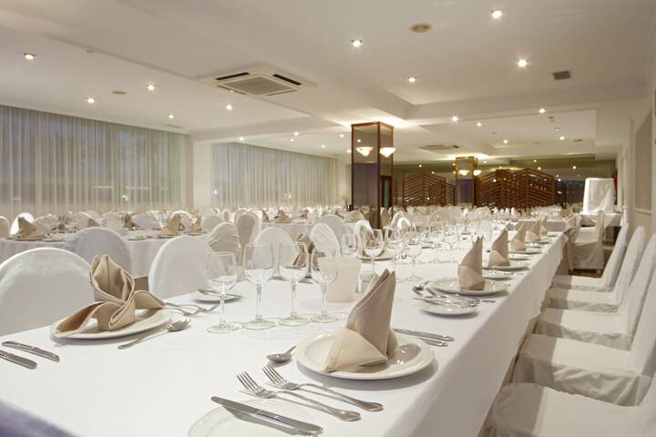 Ballroom/Hall 39 of 51