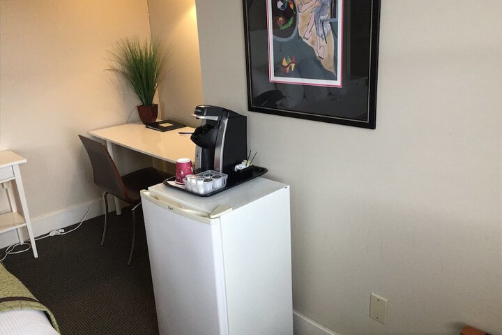 Room 51 of 168