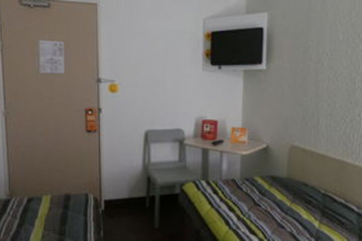 Room 5 of 24