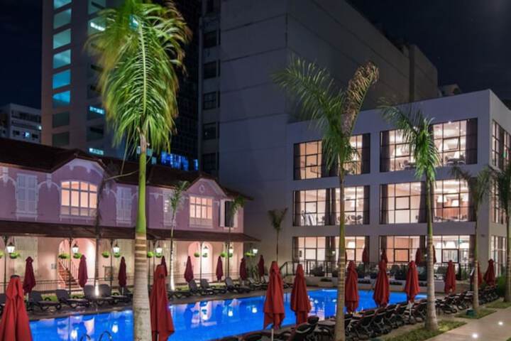 Hotel Exterior 80 of 86