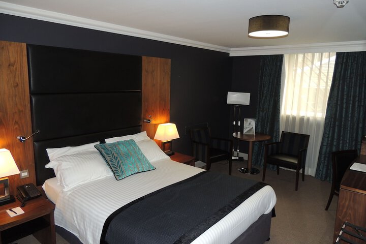 Room 7 of 31