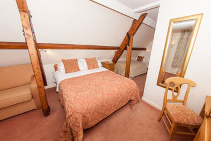 Room 34 of 87