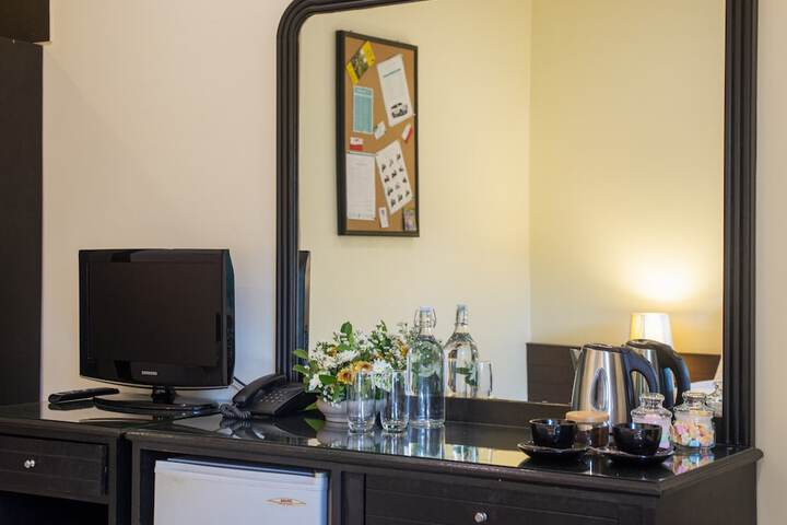 Room 8 of 46