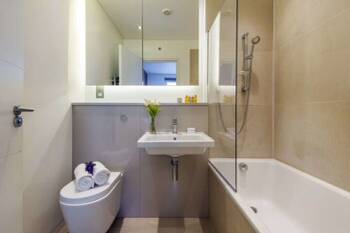 Room 3 of 28