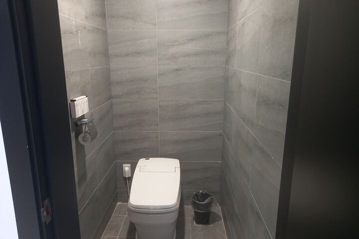 Room 19 of 33