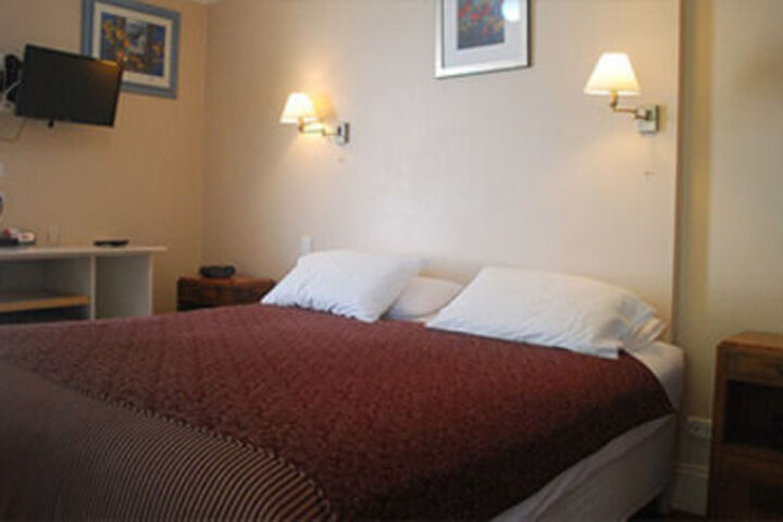 Room 3 of 14