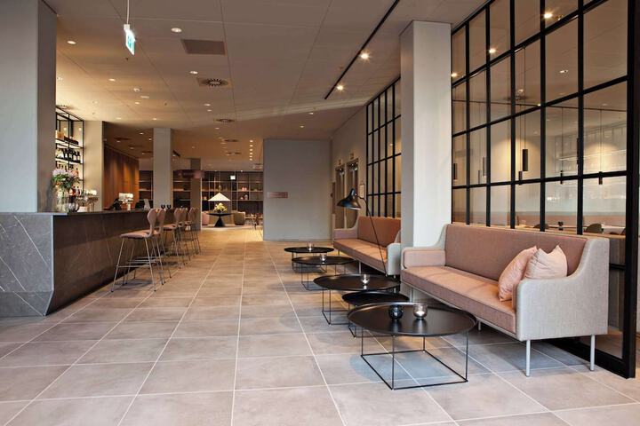 Hotel Interior 6 of 49