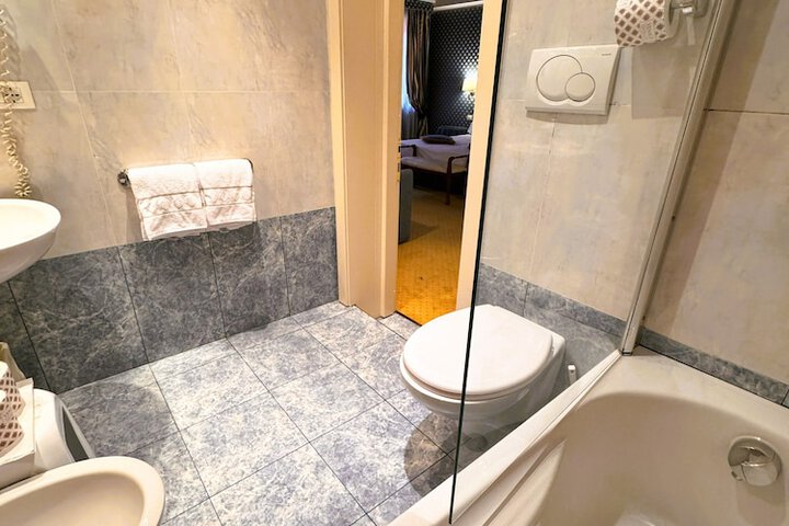 Clean Restrooms
