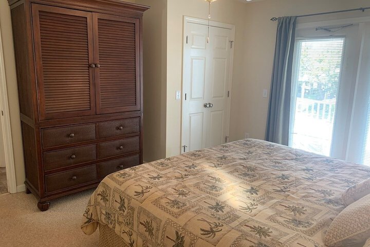 Room 6 of 36