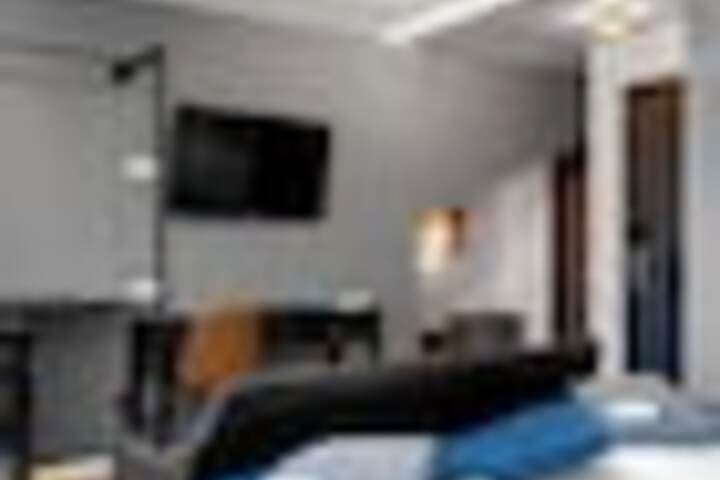 Room 53 of 219