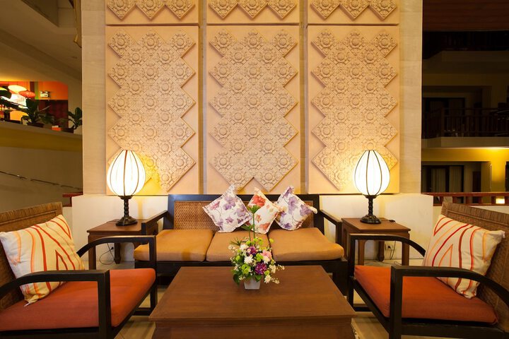 Hotel Lobby