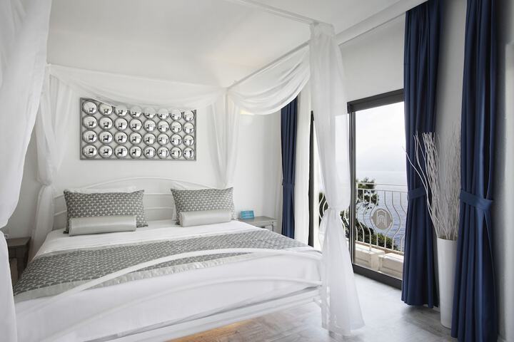 Room 16 of 56