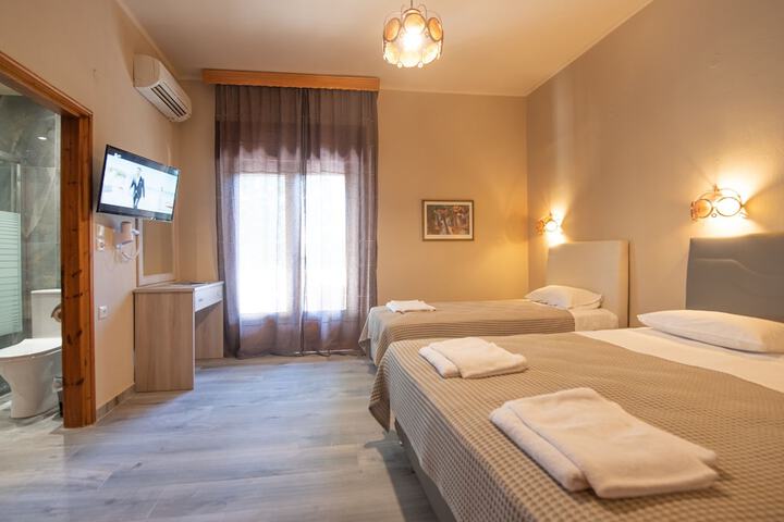 Room 7 of 26