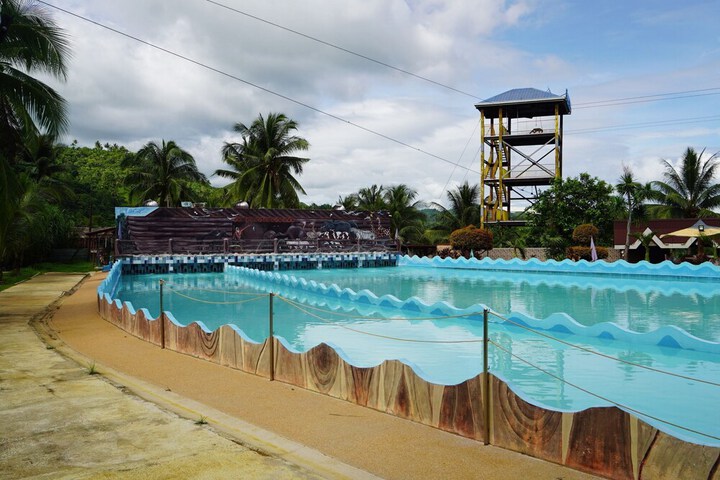 Pool 26 of 62