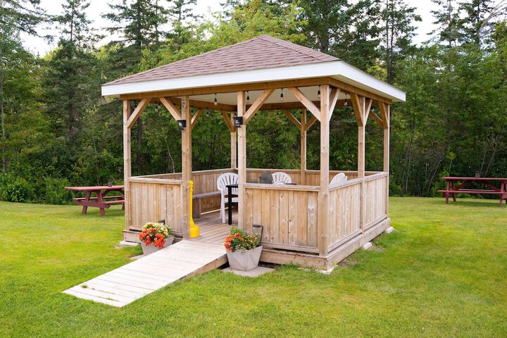 Hotel Exterior 84 of 86