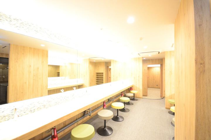 Room 20 of 37
