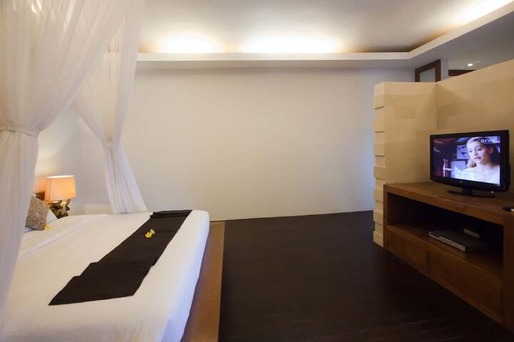 Room 15 of 95