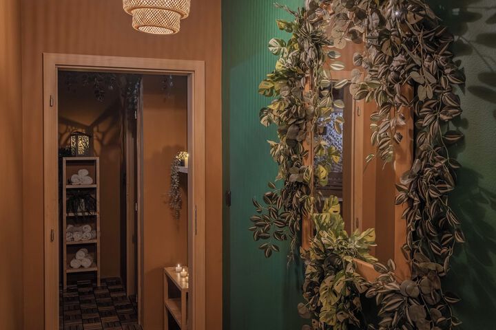 Room 47 of 77