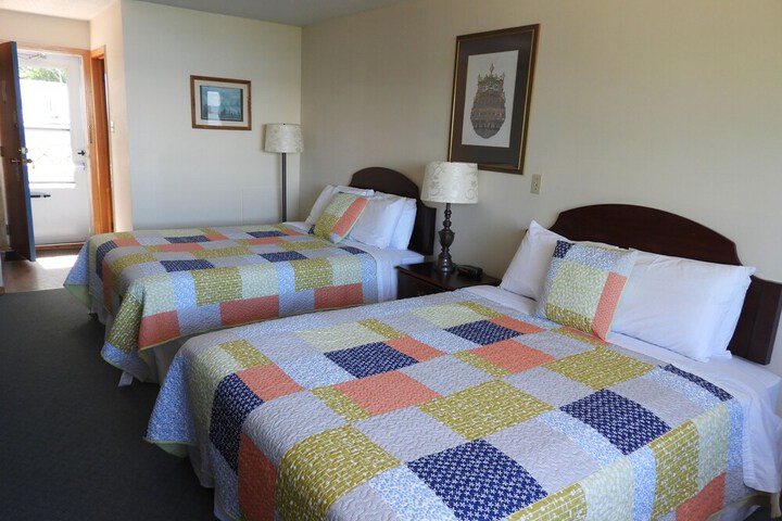 Room 23 of 115
