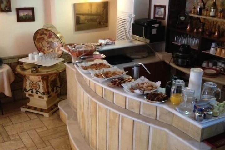 Breakfast/Coffee Service 27 of 31