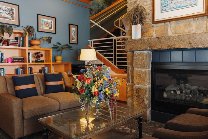 Guest Lobby