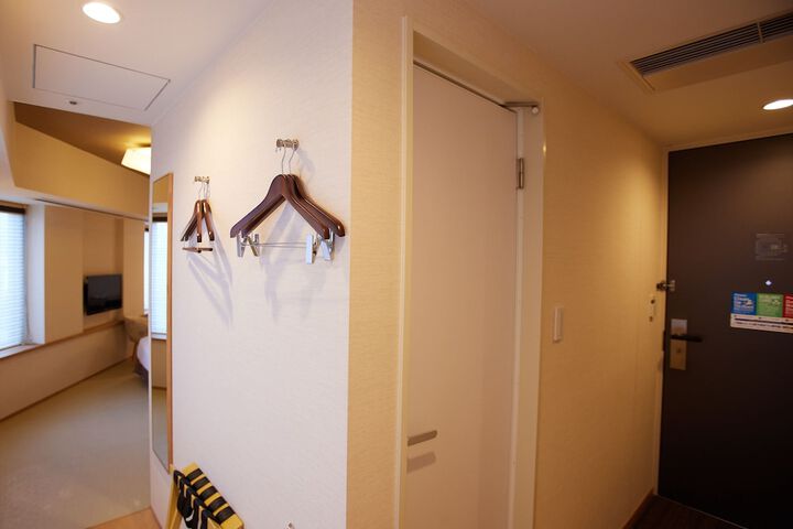 Room 26 of 137