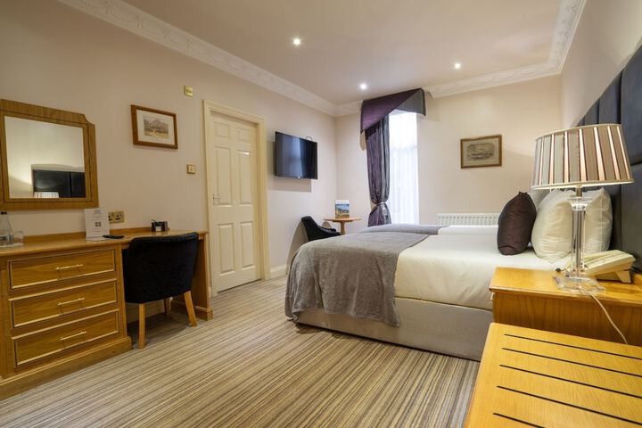 Room 22 of 68