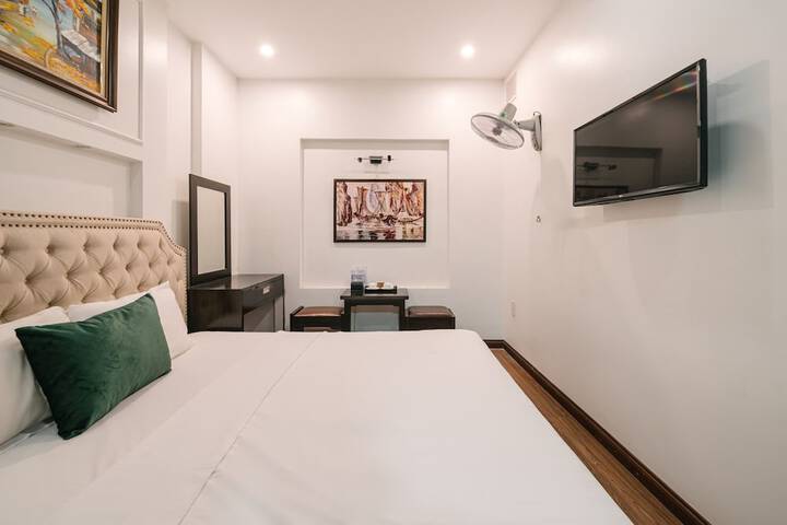 Room 20 of 49