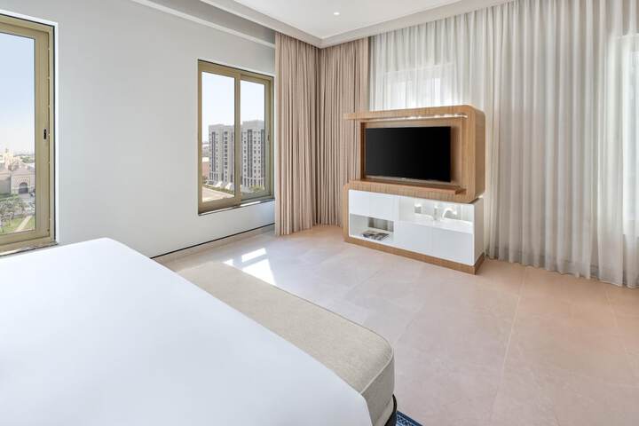 Room 42 of 111