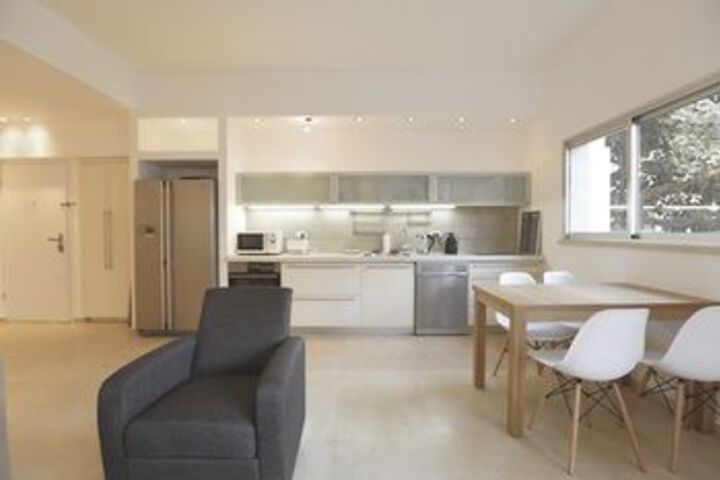 Room 16 of 21
