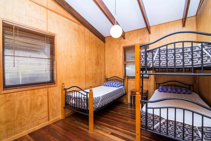 Room 5 of 14