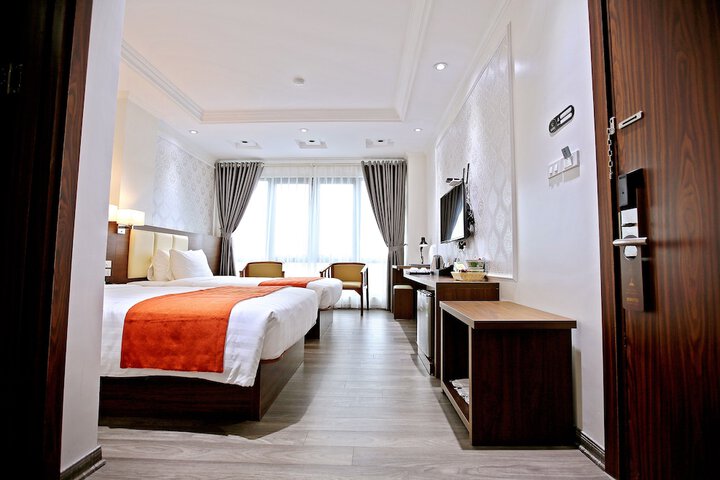 Room 16 of 54