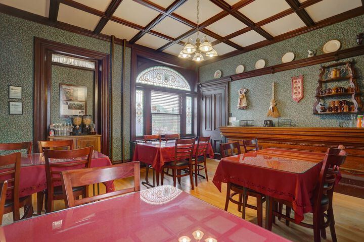Dining Photos