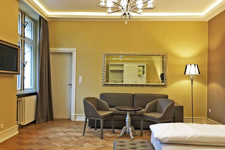 Room 10 of 45