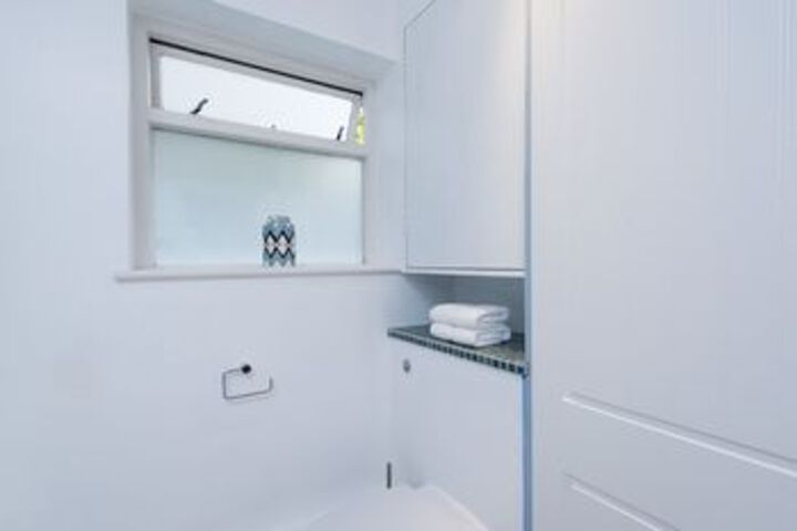 Room 6 of 22