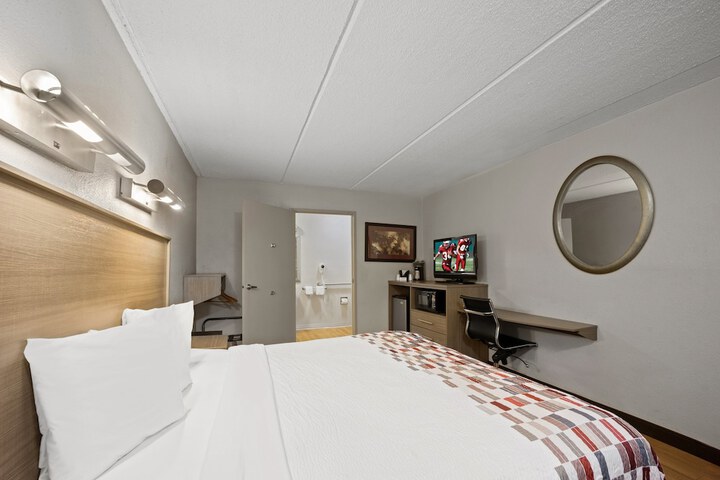 Room 14 of 27
