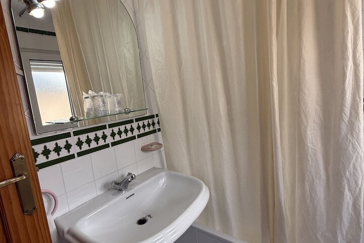 Room 90 of 127