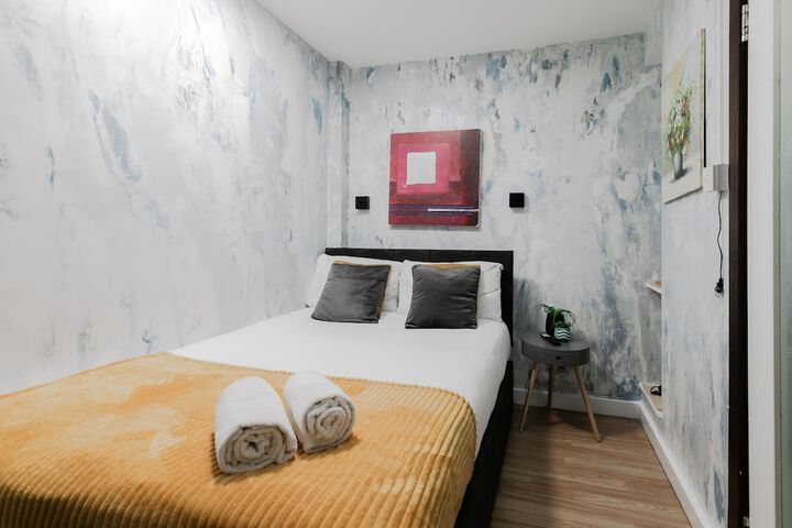 Room 10 of 234
