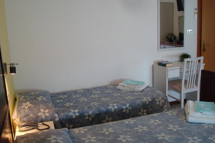 Room 22 of 56