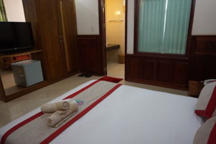Room 11 of 31