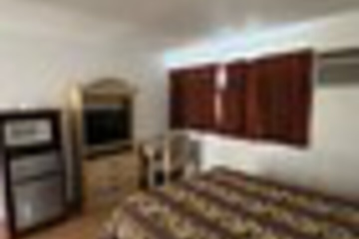 Room 14 of 21