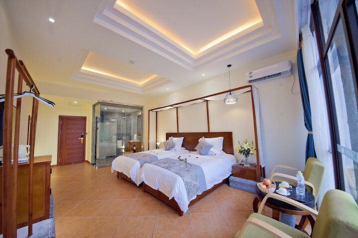 Room 27 of 161