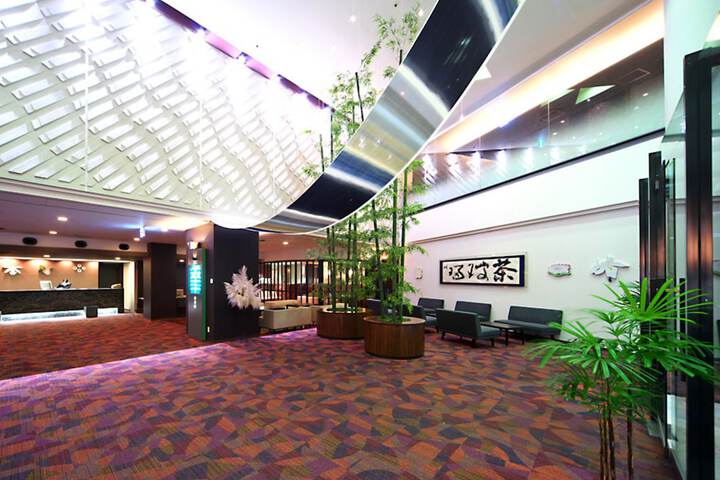 Guest Lobby