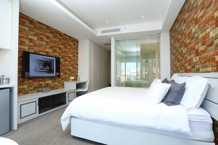 Room 7 of 35