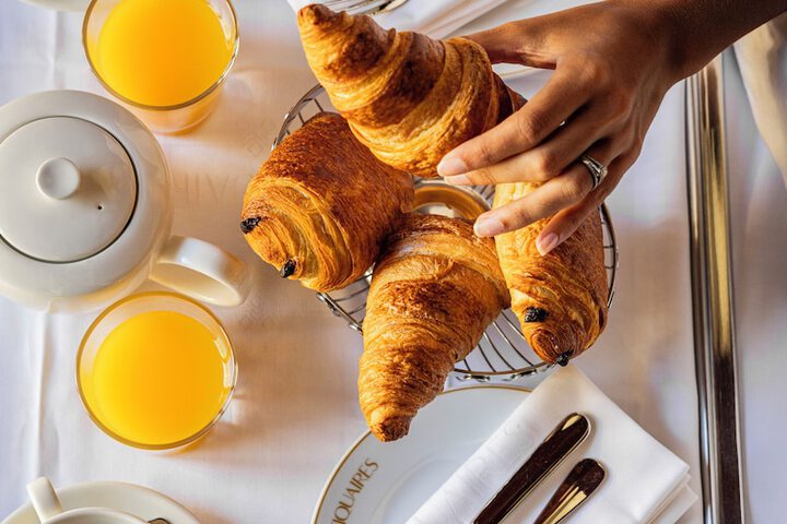 Breakfast/Coffee Service 34 of 47